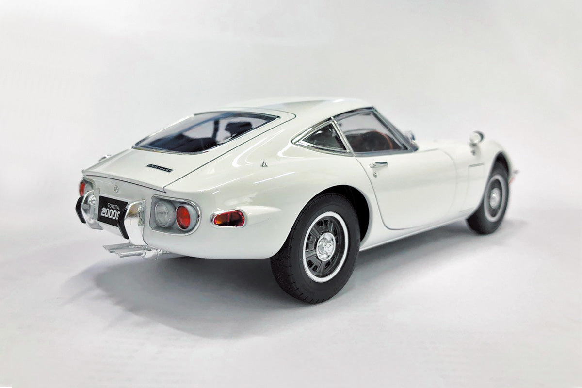 1/24 Toyota MF10 2000GT '69 - Hobby Sense