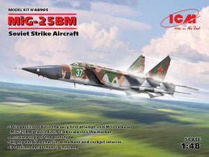 1/48 MiG-25 BM, Soviet Strike Aircraft - Hobby Sense