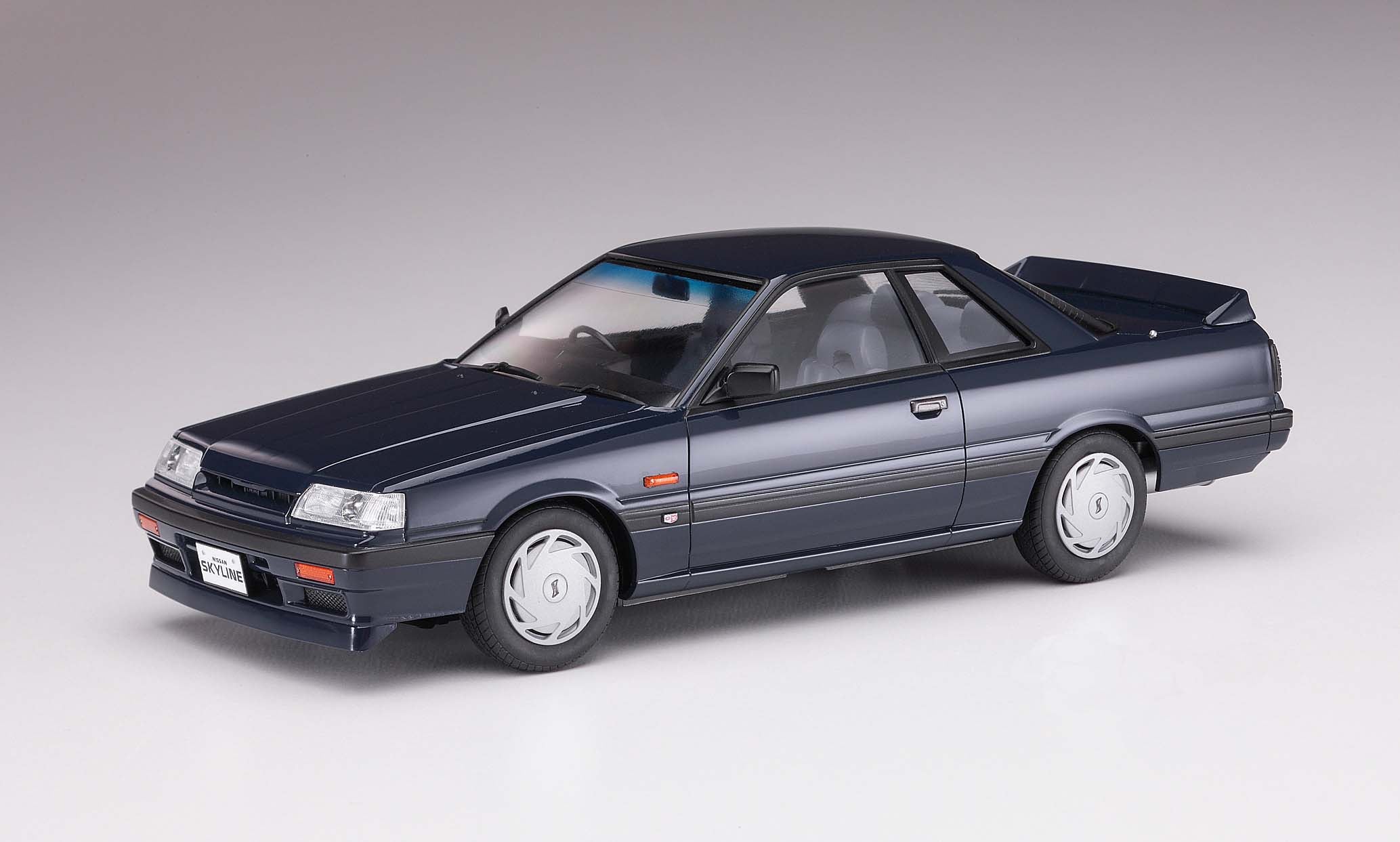 1/24 Nissan Skyline GtS-R R31 1987 - Hobby Sense