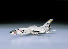 1/72 F-8E Crusader - Hobby Sense