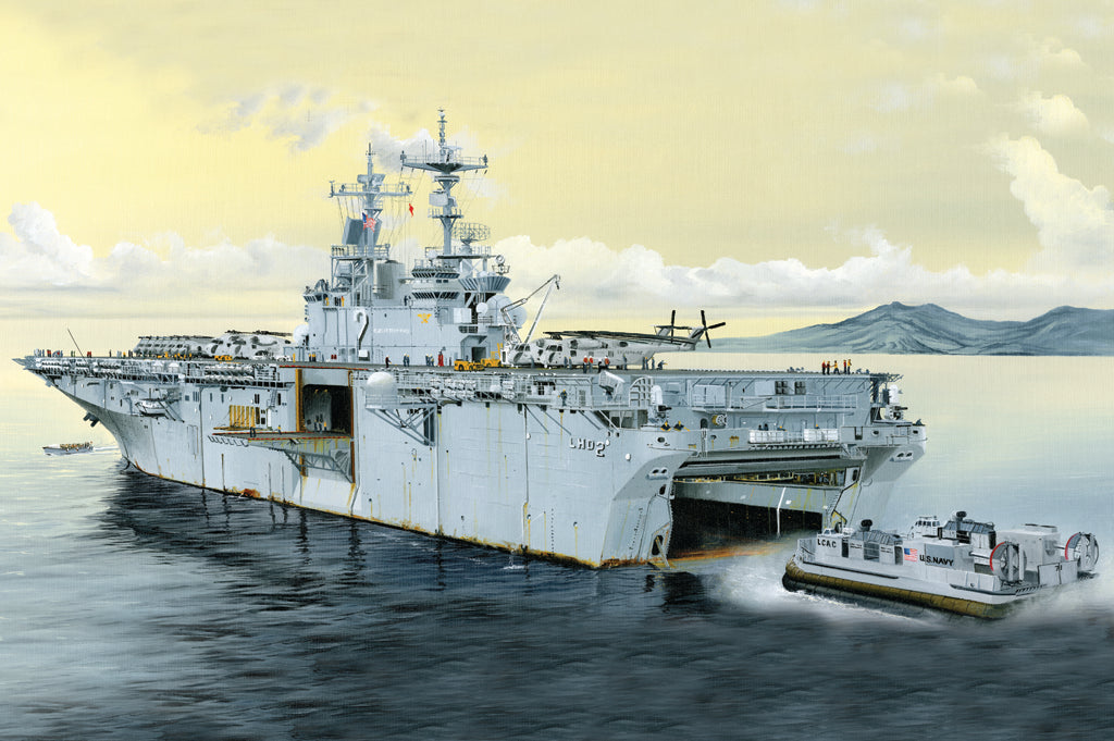 1/700 USS Essex LHD-2 - Hobby Sense