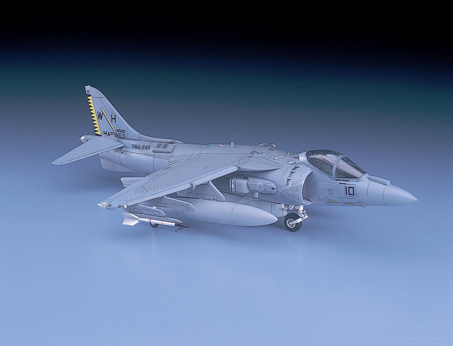 1/72 AV-8B Harrier II Plus - Hobby Sense