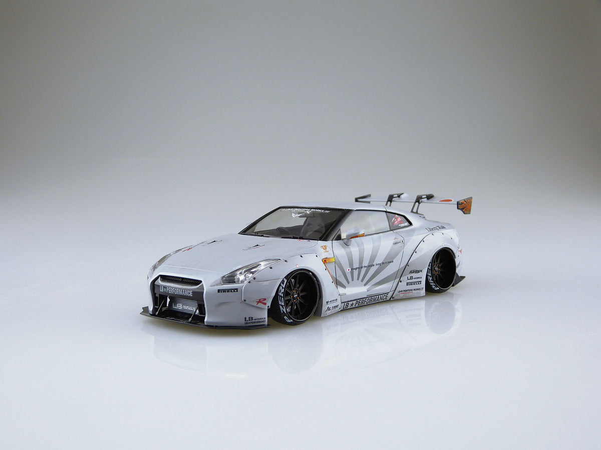 1/24 Liberty Walk Nissan R35 GT-R Ver.2 - Hobby Sense