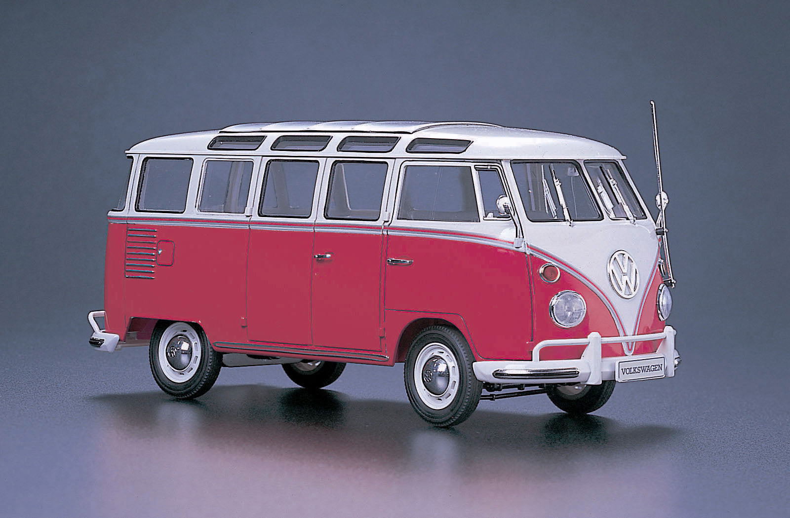 1/24 Volkswagen Type2 Micro Bus (1963) '23-Window' - Hobby Sense