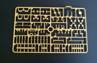 1/35 Carro Armato L35/c fitted with Swiss "solothurn" S18-1100 20mm Anti-Tank Gun - Hobby Sense