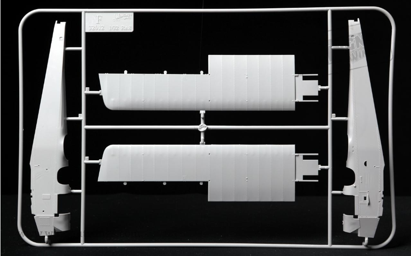 1/32 Halberstadt Cl.II & RE.8 Harry Tate "The Duellists" - Hobby Sense