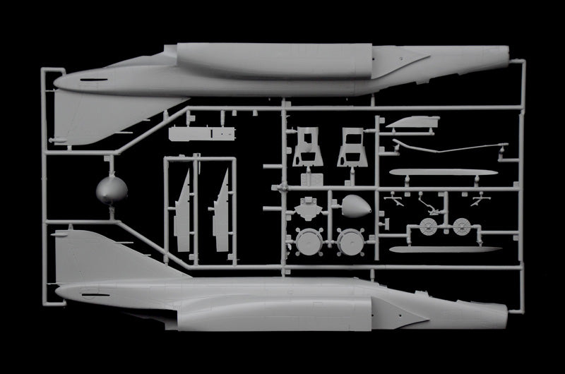 1/48 F4J Phantom ll - Hobby Sense