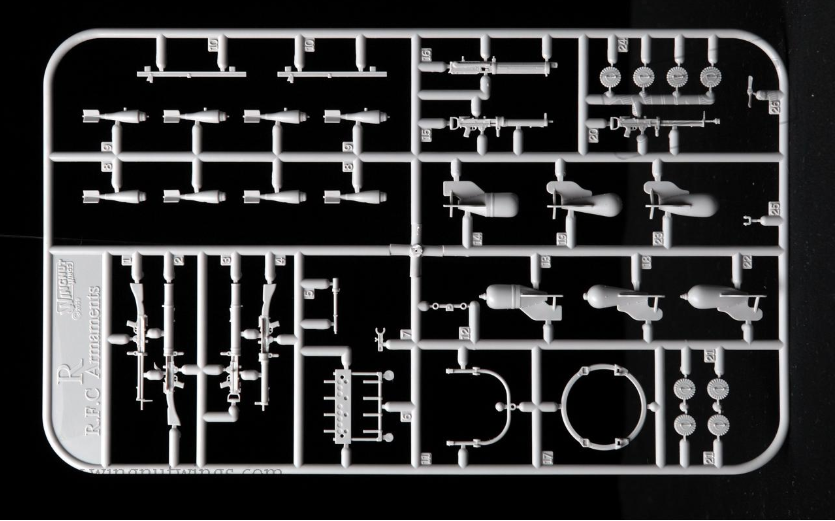 1/32 Halberstadt Cl.II & RE.8 Harry Tate "The Duellists" - Hobby Sense