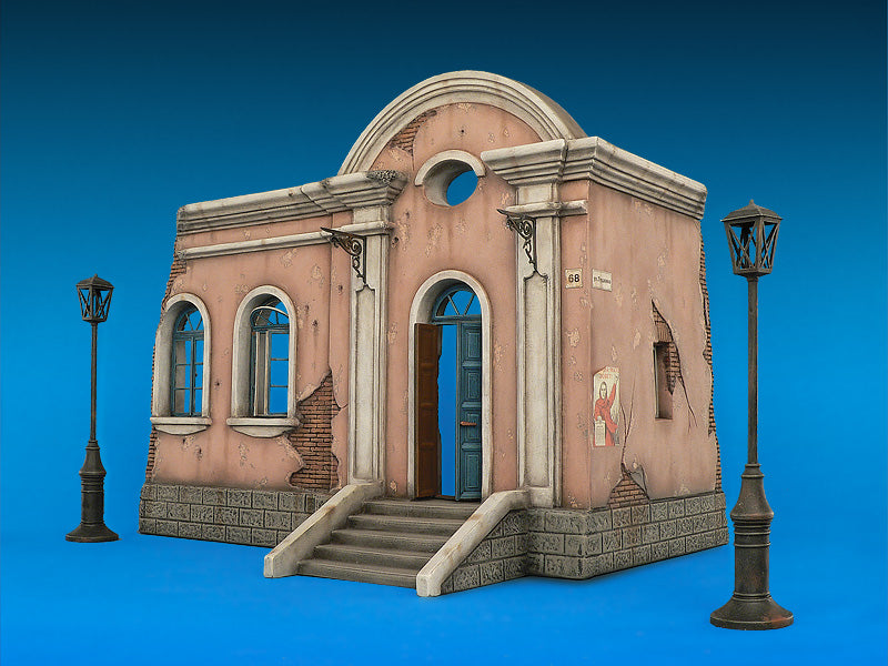 1/35 Ukrainian City Building - Hobby Sense