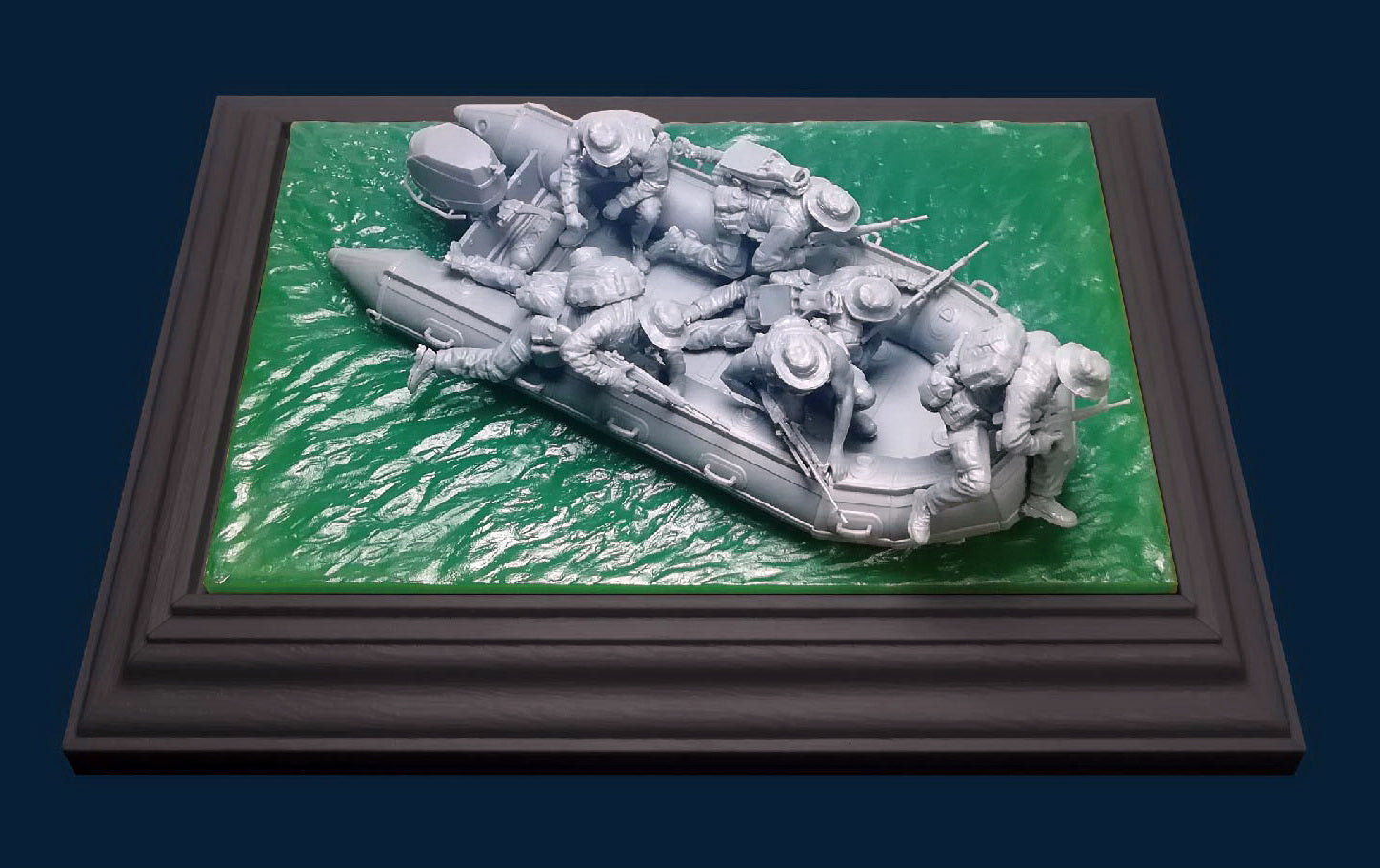 1/35 US Navy Seals Team In Action Circa 90s (w-Combat Rubber Raiding Craft) - Hobby Sense