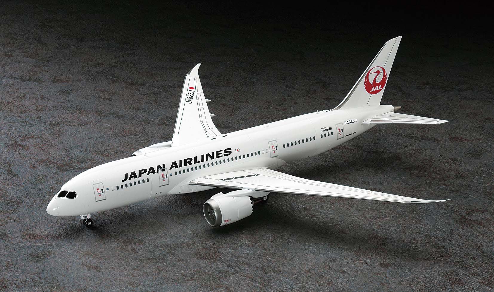 1/200 Boeing 787-8 Dreamliner Japan Airlines - Hobby Sense