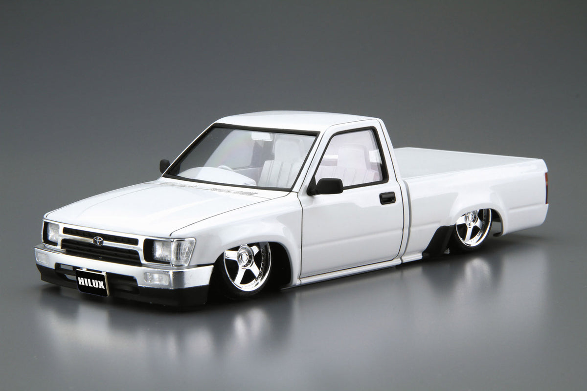 1/24 Toyota Hilux RN80 Custom '85 - Hobby Sense