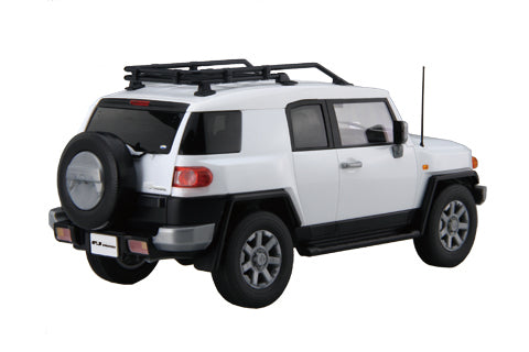 1/24 Toyota FJ Cruiser (White) - Hobby Sense