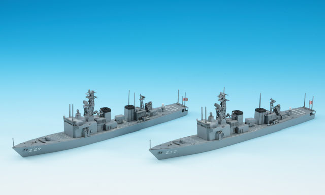 1/700 JMSDF DE 229 Abukuma / DE 230 Jintsu (2 Kits) - Hobby Sense