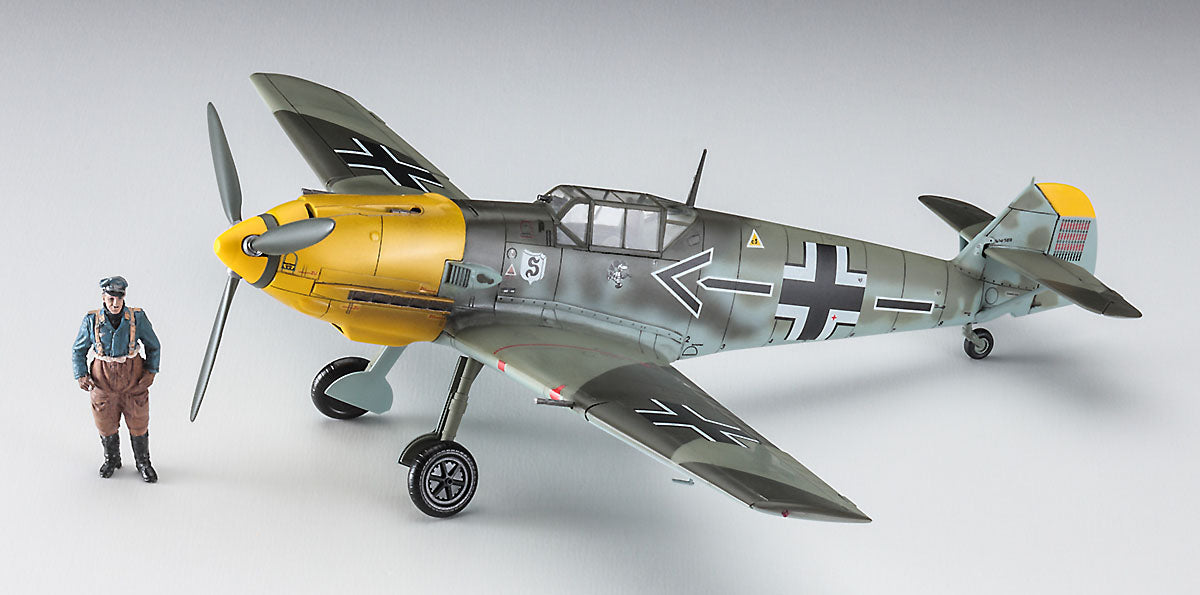 1/48 Messerschmitt Bf109E-4/N Galland w/Ace Pilot Adolf Galland Figure - Hobby Sense