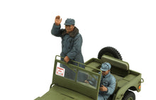 1/35 MB Military Vehicle New China 1949, with 2 figures - Hobby Sense