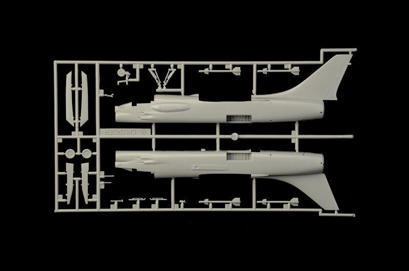 1/72 F8E Crusader - Hobby Sense