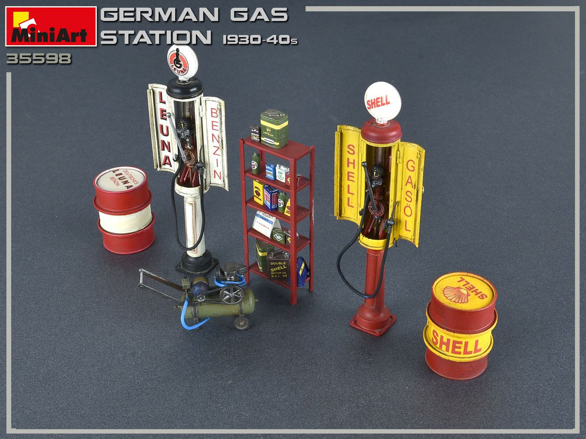 1/35 German Gas Station 1930-40s - Hobby Sense