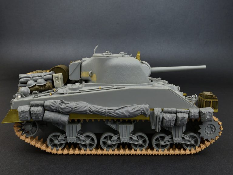 1/35 British Rucksacks, Bags & Folded Canvas WW2 - Hobby Sense