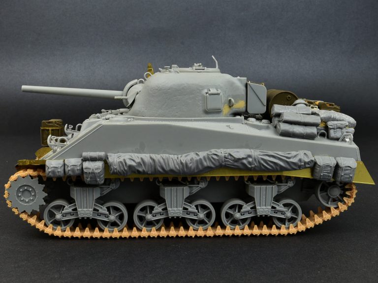 1/35 British Rucksacks, Bags & Folded Canvas WW2 - Hobby Sense