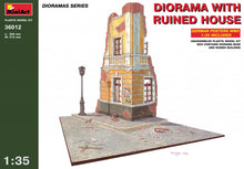 1/35 Diorama with Ruined House - Hobby Sense