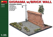 Diorama with Brick Wall - Hobby Sense