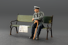 1/35 German Sitting Civilians '30s-'40s - Hobby Sense