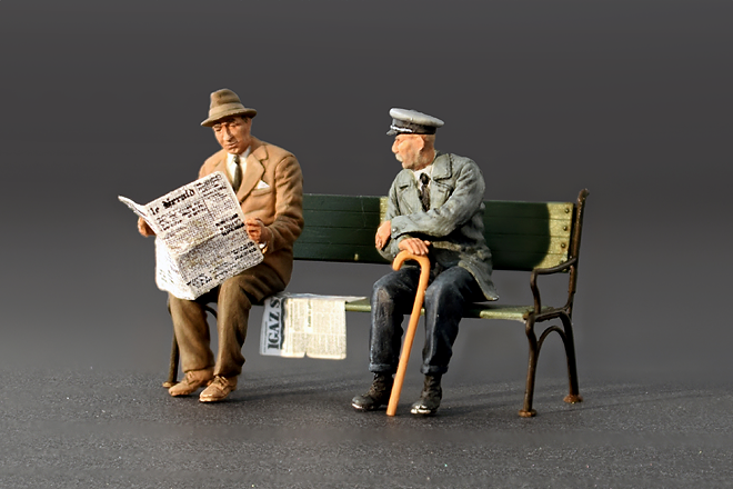 1/35 German Sitting Civilians '30s-'40s - Hobby Sense