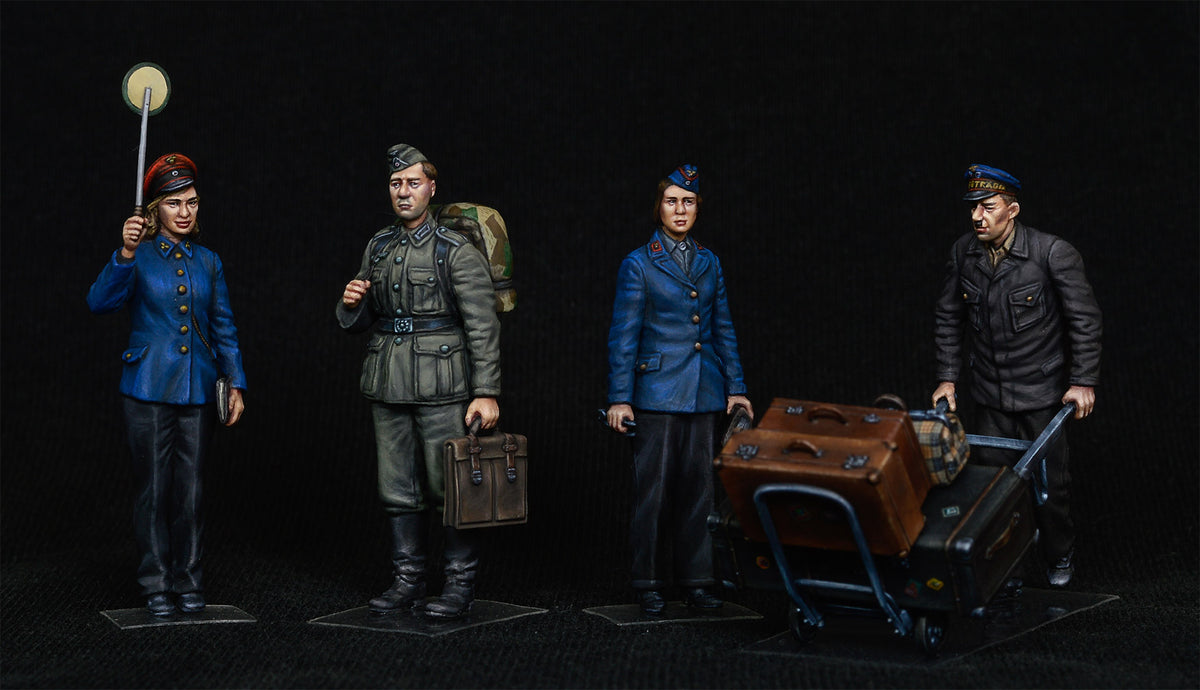 1/35 German Train Station Staff 1930-40s - Hobby Sense
