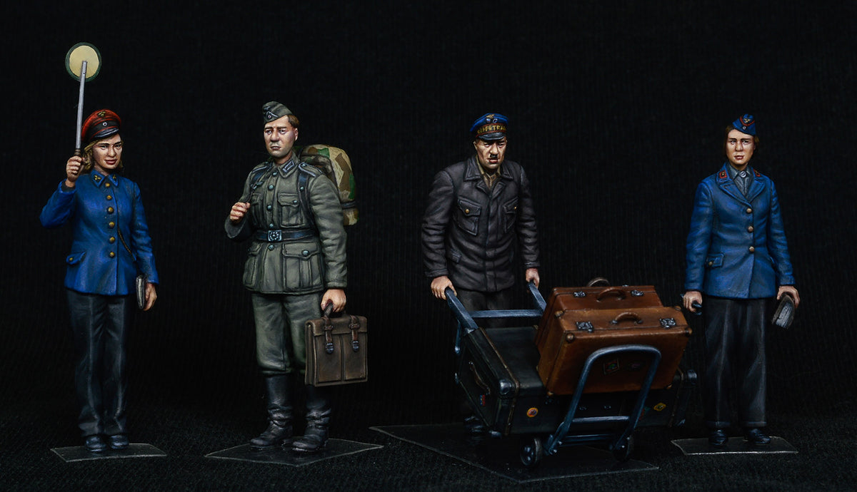 1/35 German Train Station Staff 1930-40s - Hobby Sense