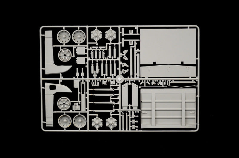 1/24 Iveco Turbostar 19042 Canvas w/Elevator - Hobby Sense