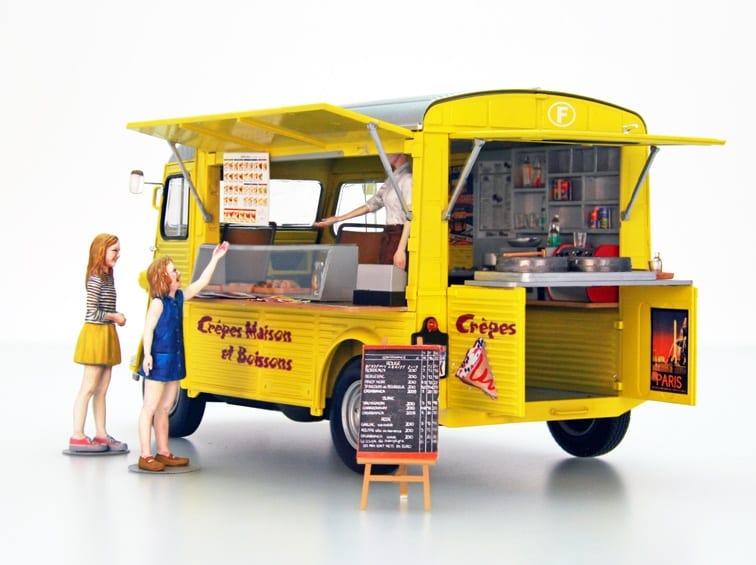 1/24 Citroen Type H Van Crepe Mobile with Figure - Hobby Sense
