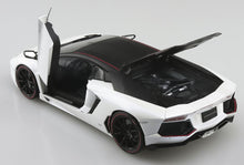 1/24 Lamborghini Aventador '15 Pirelli Edition - Hobby Sense