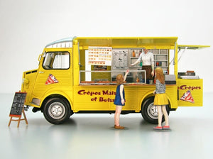 1/24 Citroen Type H Van Crepe Mobile with Figure - Hobby Sense