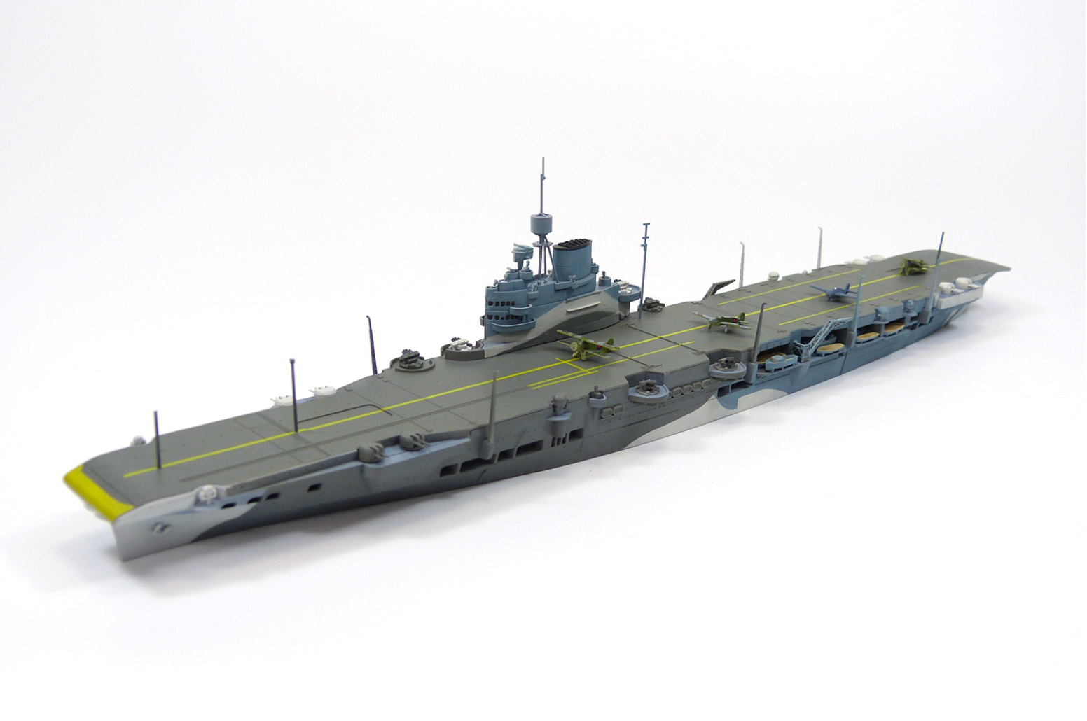 1/700 HMS Illustrious British Aircraft Carrier - Hobby Sense
