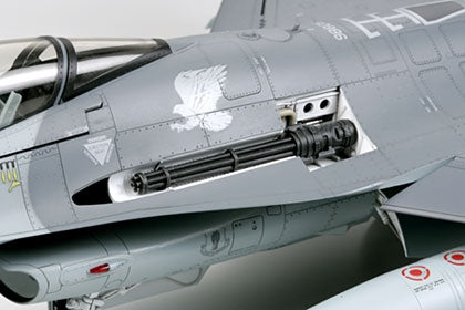 1/32 Lockheed Martin F16CJ Block 50 Fighting Falcon - Hobby Sense