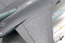 1/72 F16 CJ Fighting Falcon w/Full Equipment - Hobby Sense