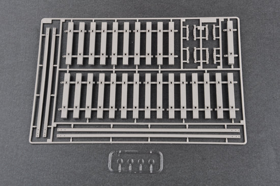 1/35 German Armored Train Panzertriebwagen Nr16 - Hobby Sense