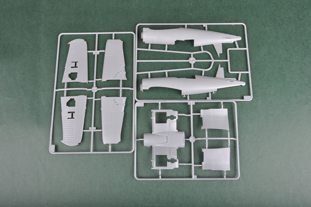 1/48 F4U4 Corsair Early Version - Hobby Sense