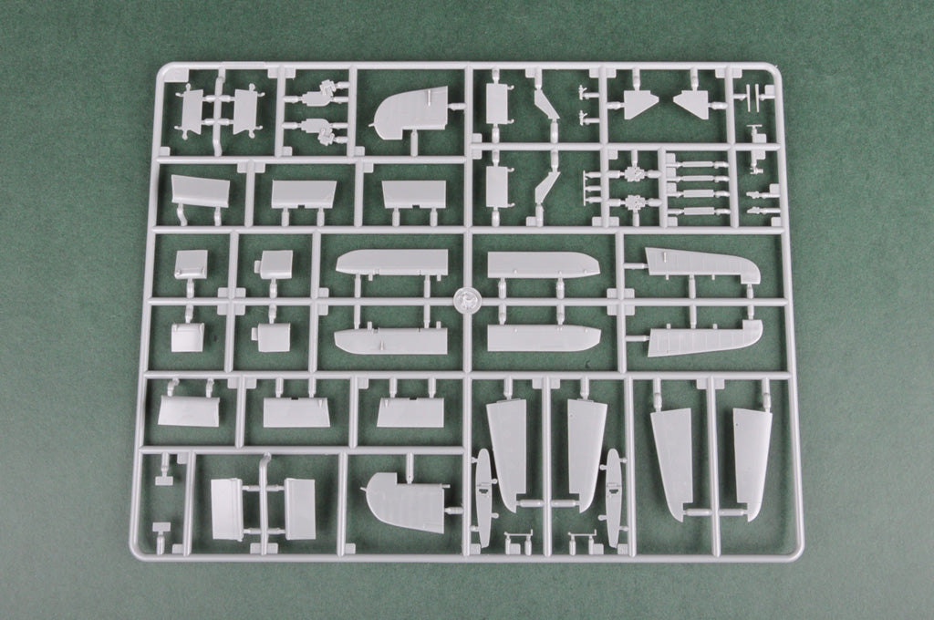 1/48 F4U4 Corsair Early Version - Hobby Sense