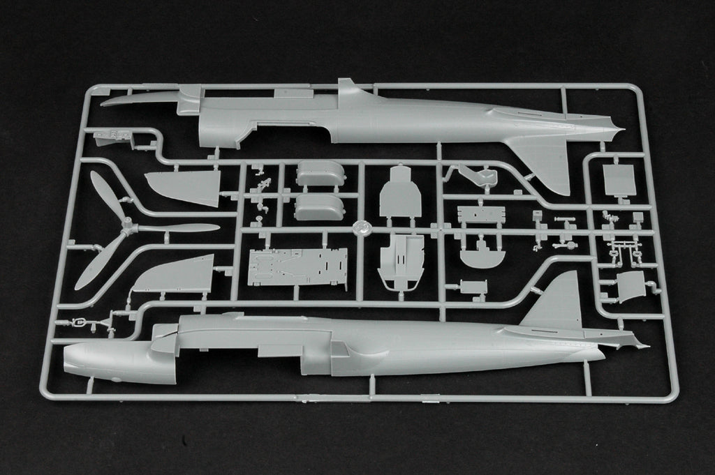 1/32 IL2 Sturmovik Ground Attack Aircraft - Hobby Sense