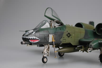 1/48 A-10A Thunderbolt II - Hobby Sense