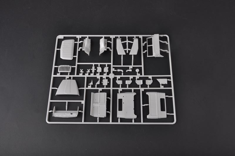 1/35 Russian BM-21 Grad Multiple Rocket Launcher - Hobby Sense