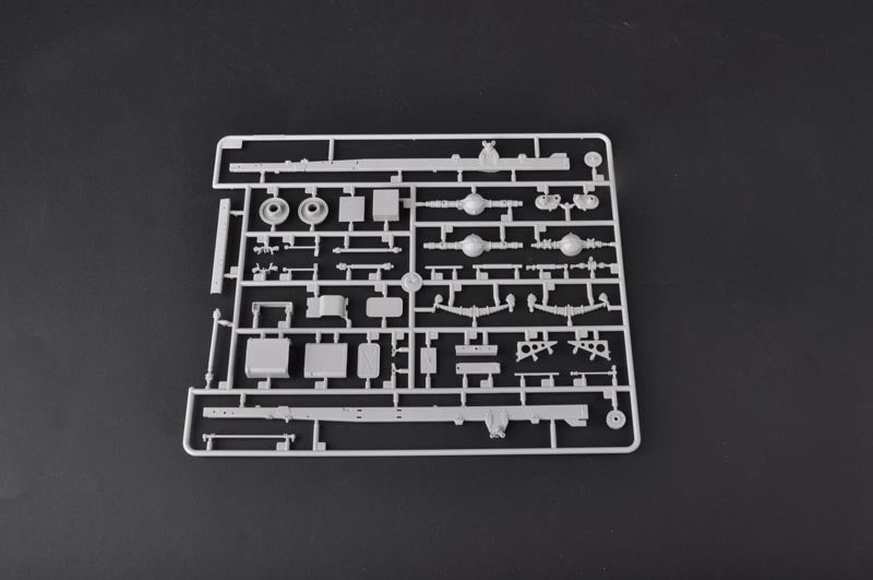 1/35 Russian BM-21 Grad Multiple Rocket Launcher - Hobby Sense