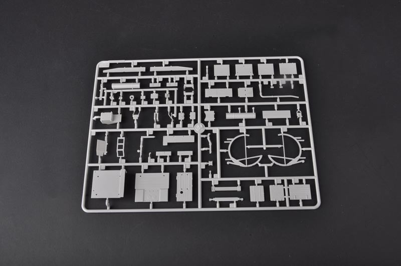 1/35 Russian BM-21 Grad Multiple Rocket Launcher - Hobby Sense
