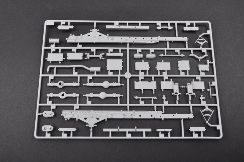 1/35 M1083 FMTV Standard Cargo Truck - Hobby Sense