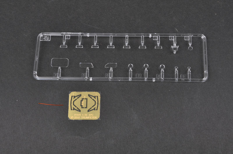 1/35 Canadian Grizzly 6x6 Armored Personnel Carrier Late Version - Hobby Sense