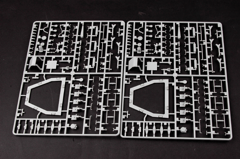1/35 German BR57 Armored Steam Locomotive - Hobby Sense