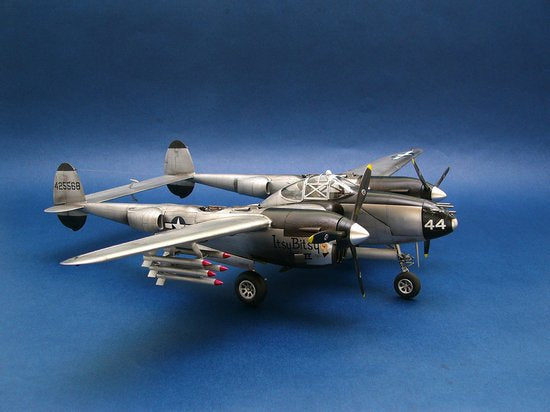 1/32 Lockheed P38L-5-LO Lightning - Hobby Sense