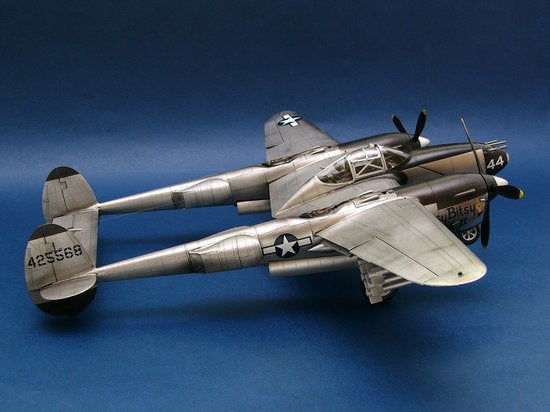 1/32 Lockheed P38L-5-LO Lightning - Hobby Sense